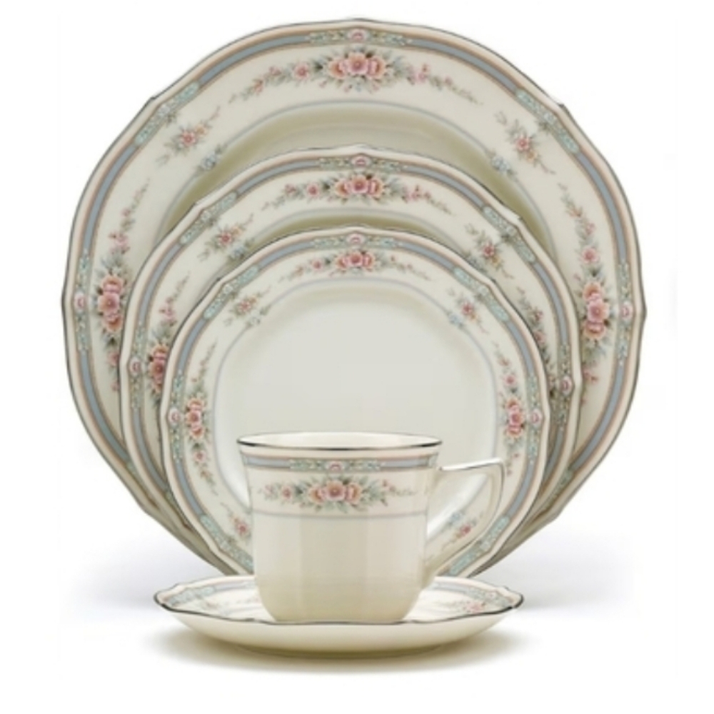 "Rothschild" 5 pc Place Setting by Noritake.